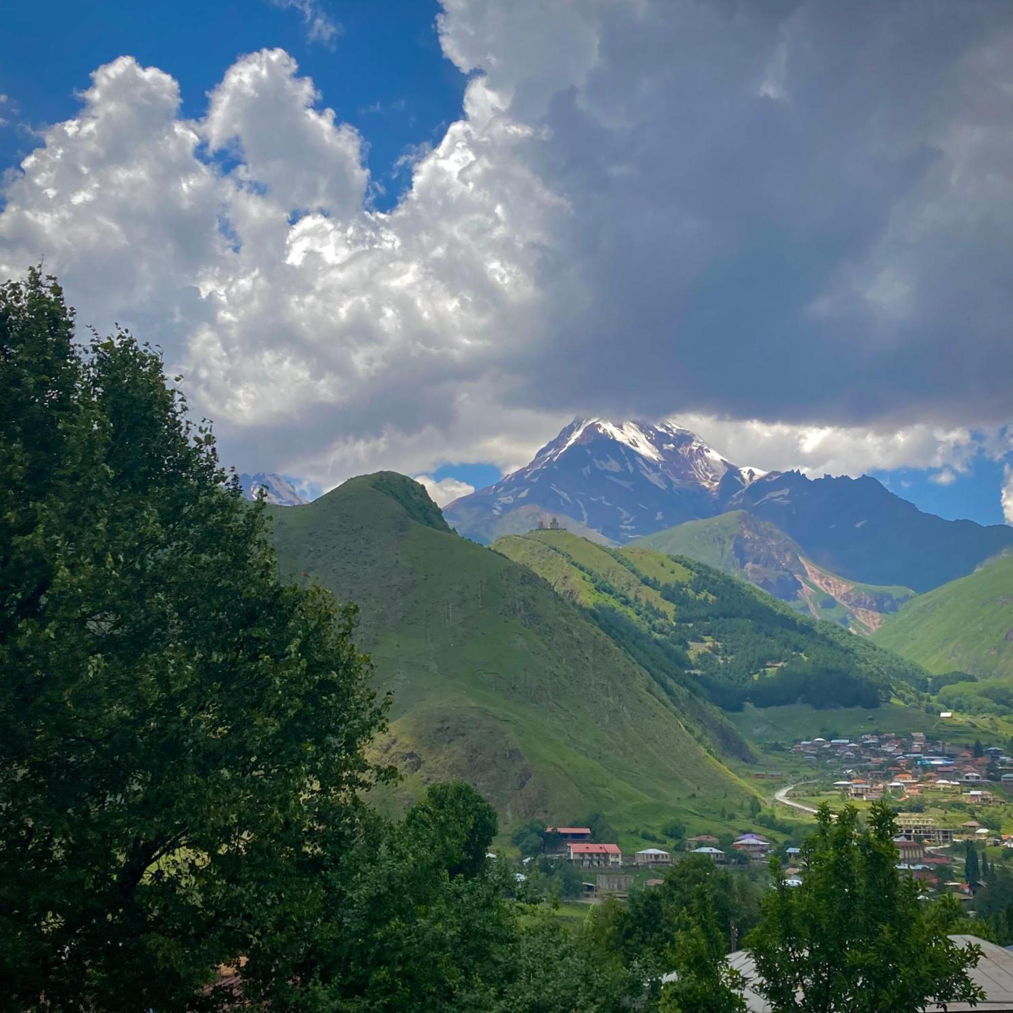 Mountain Heart Bed and Breakfast Kazbegi Eksteriør billede