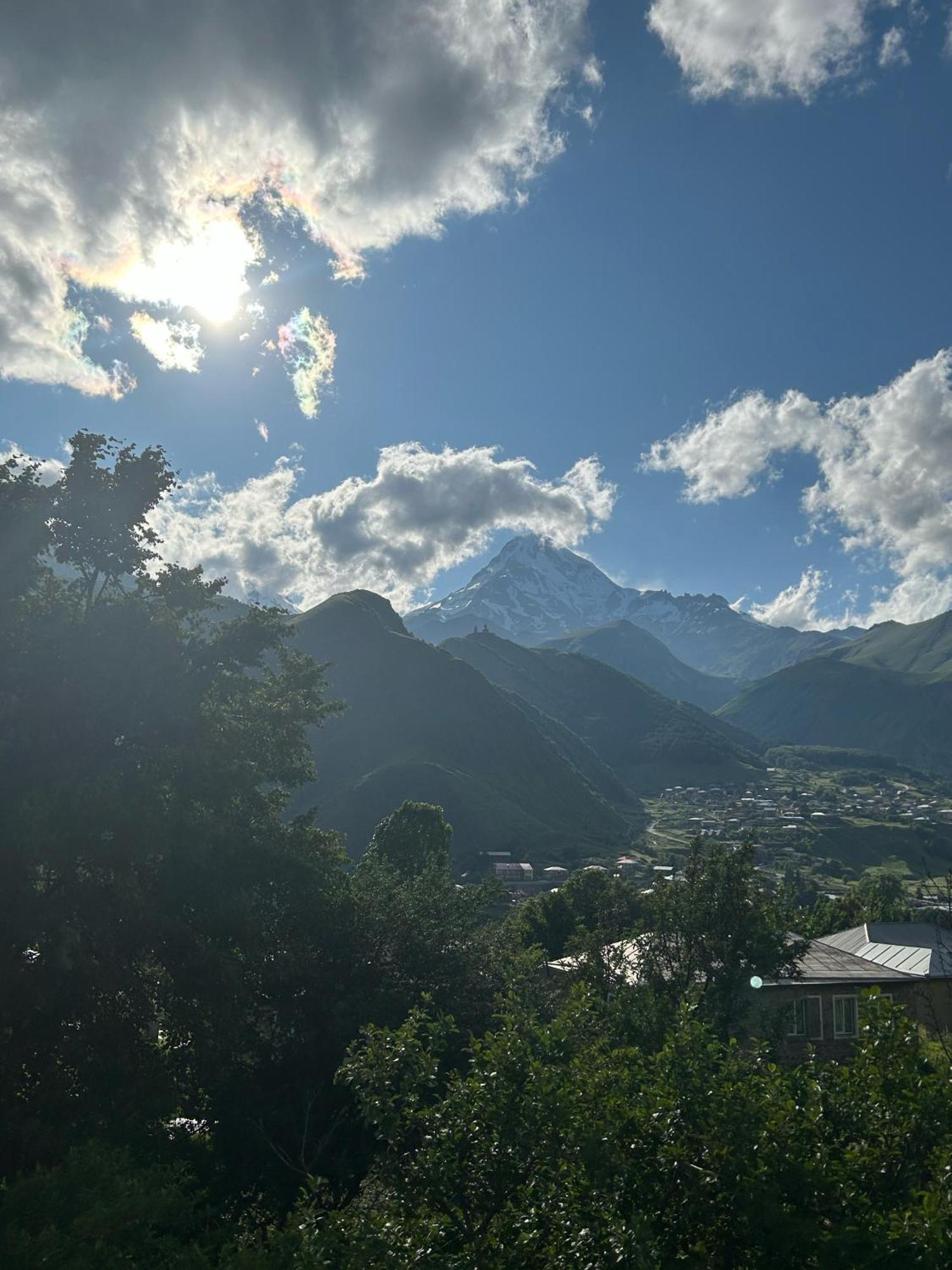 Mountain Heart Bed and Breakfast Kazbegi Eksteriør billede